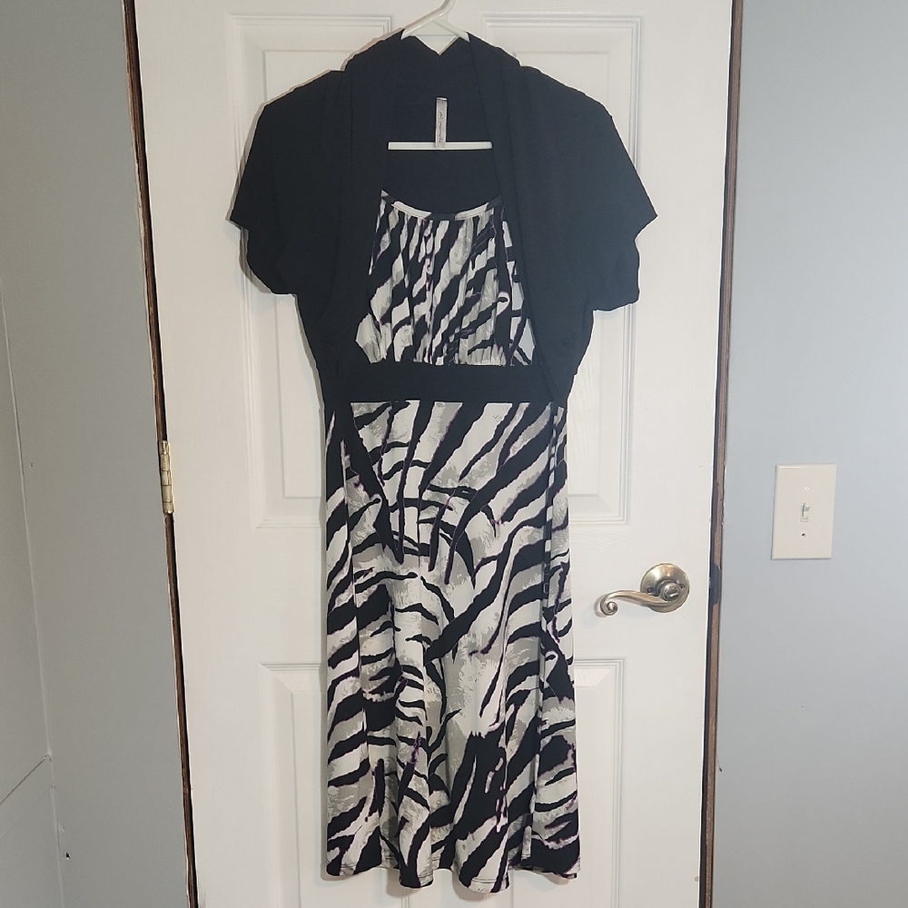 Mi Manchi Chic Black and White Zebra Midi Dress